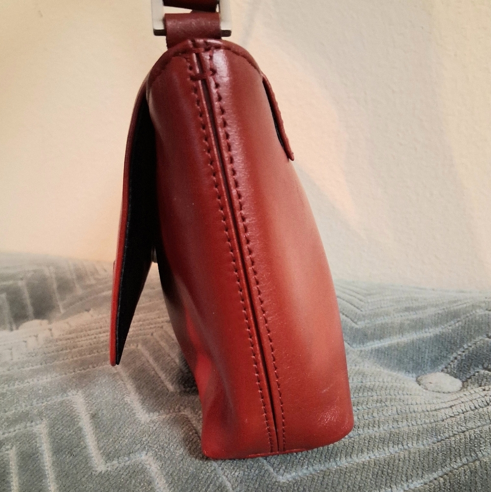 Kenneth Cole Red Handbag - Picture 4 of 9